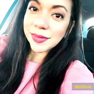 Meet your Posher, Lora